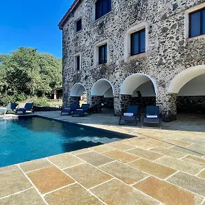 Сasa de vacaciones Mas Puig De Baix With Private Pool And Gardens, Olot