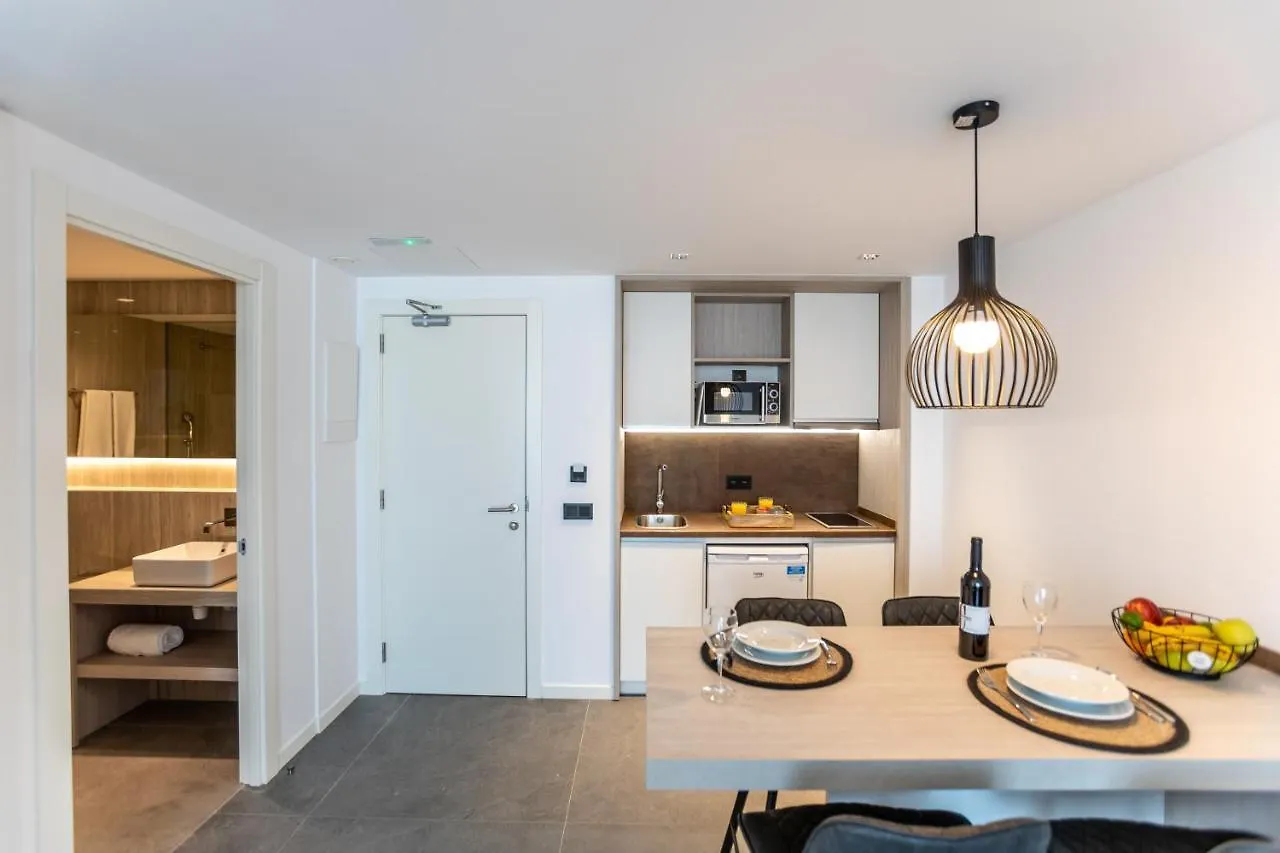 Art Apartments Castelldefels